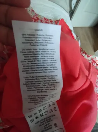 Blusa ONLY floral roja Talla M