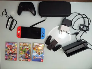 Nintendo Switch OLED Roja y Azul