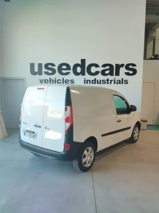Nissan NV250 2021