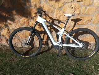 Bicicleta Eléctrica Cube Stereo