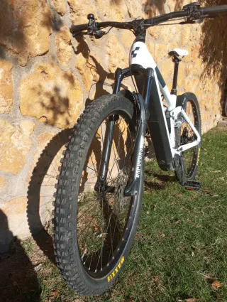 Bicicleta Eléctrica Cube Stereo