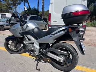 Suzuki V-Strom 650 2005 - 58.000 km.