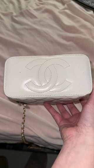 Bolso Trendy CC Vanity Chanel Cuero Blanco Dorado