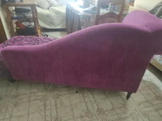 Diván Morado Diseño Único