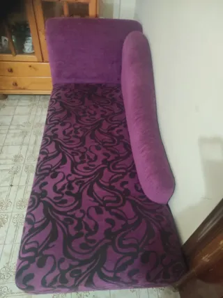 Diván Morado Diseño Único