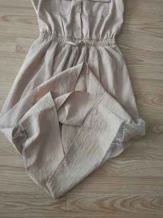 Vestido de verano beige