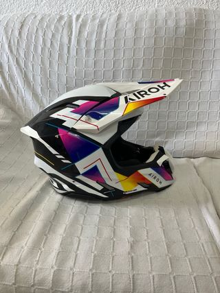 Casco Airoh Twist 3 Rainbow