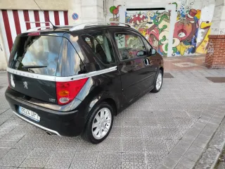 Peugeot 1007 2005