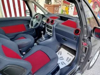 Peugeot 1007 2005