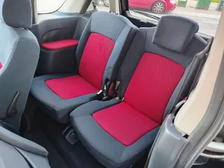 Peugeot 1007 2005
