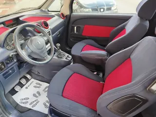 Peugeot 1007 2005