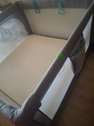 Parque infantil y alfombra