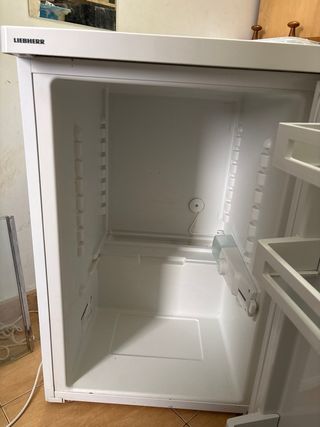 Nevera Liebherr blanca