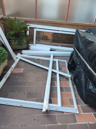 Ventana y puerta aluminio blanco