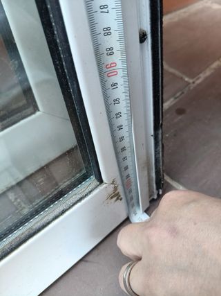 Ventana y puerta aluminio blanco