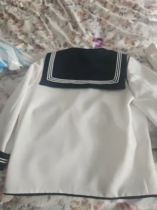 Traje de Comunión vainilla y Azul Talla 10.
