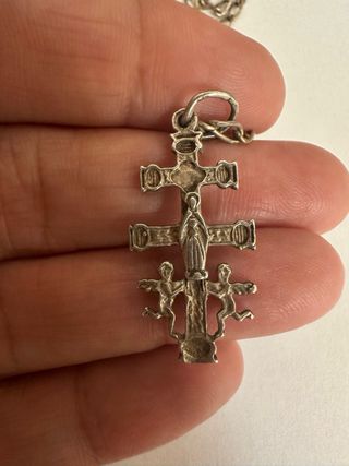 Colgante Cruz Religiosa con Cadena