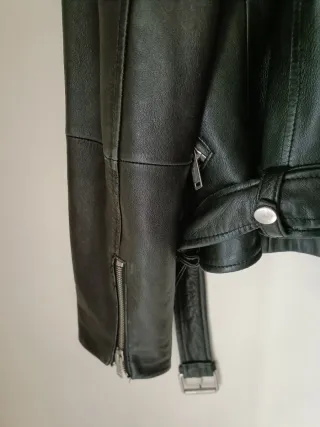 Cazadora de piel negra Easy Wear