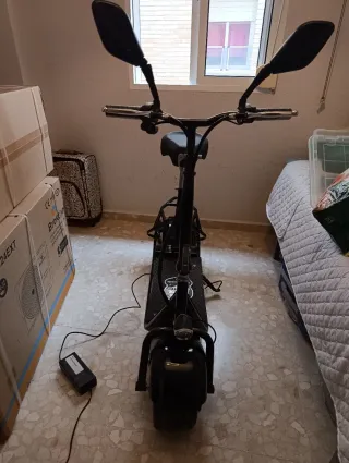 Patinete eléctrico negro