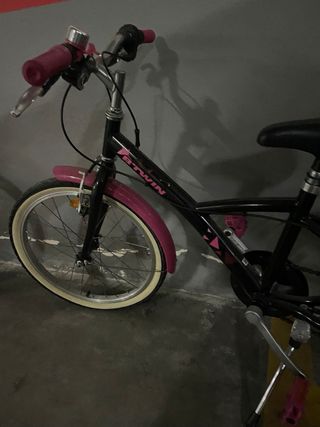 Bicicleta infantil Btwin rosa