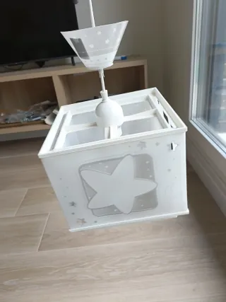 Lámpara infantil Dalber luna y estrellas