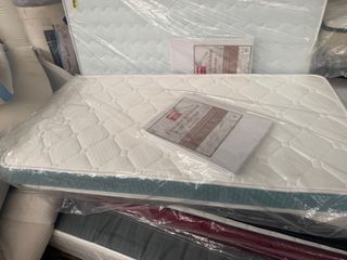 Lote de 2 colchones y 2 protectores Cuna 60x120cm