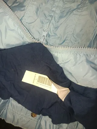 Chaqueta cortavientos primavera azul