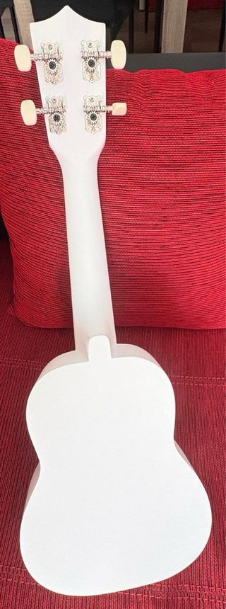 Ukelele blanco