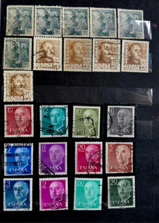Lote 107 sellos: Isabel II, Alfonso XIII, Franco