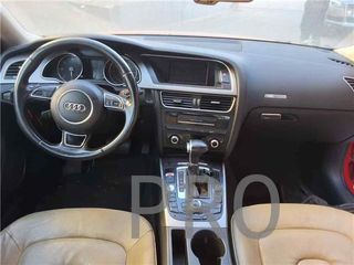 RADIO / CD Audi A5 Sportback (8T)(05.2009->) 2.0 TDI (110kW) [2,0 Ltr. - 110 kW 16V TDI]