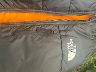 Chaqueta The North Face reversible naranja