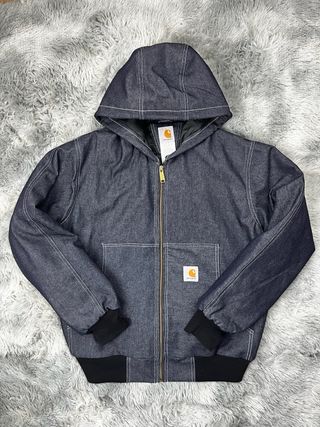 Chaqueta Carhartt con capucha