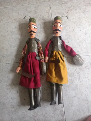 Marionetas de madera artesanales