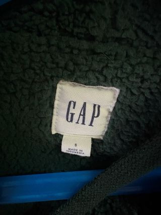 Sudadera Gap con cremallera verde