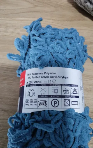 Gomitoli filato anelli ciniglia Mondial