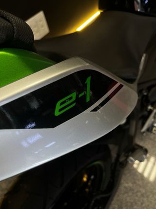 KAWASAKI Z E-1 Eléctrica