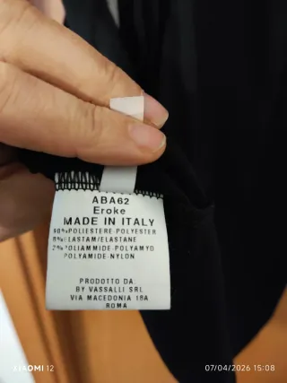 Abito smanicato fantasia