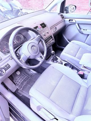 Volkswagen Touran 2014