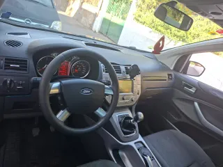 Ford Kuga 2011