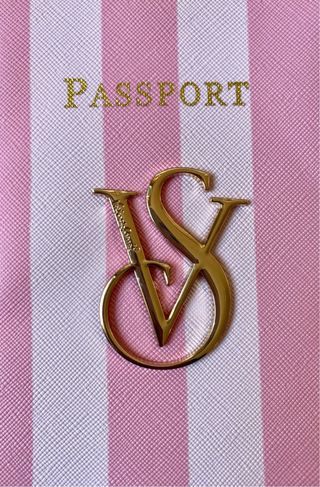 Funda Pasaporte Victoria's Secret Rayas Rosa
