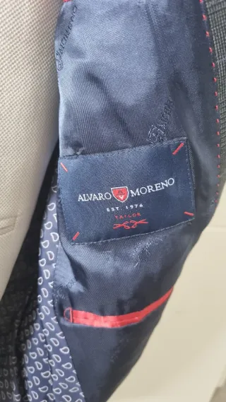 Traje de chaqueta y chaleco Alvaro Moreno