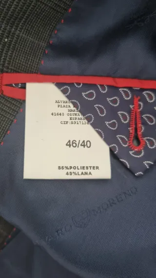 Traje de chaqueta y chaleco Alvaro Moreno