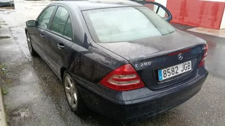 Mercedes-Benz Clase C 2003