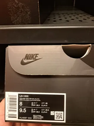 Zapatillas Nike Beige y Verde. Con Varias tallas