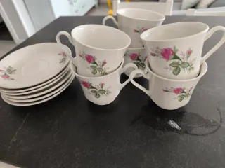 Juego de café porcelana flores rosas