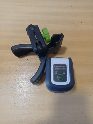 Nivel Láser con Soporte