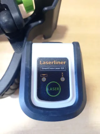 Nivel Láser con Soporte