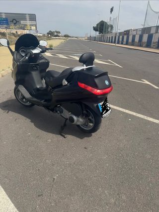 Piaggio XEVO 125 Negra