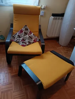 Sillón y reposapiés IKEA POÄNG negro/amarillo