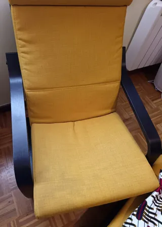 Sillón y reposapiés IKEA POÄNG negro/amarillo
